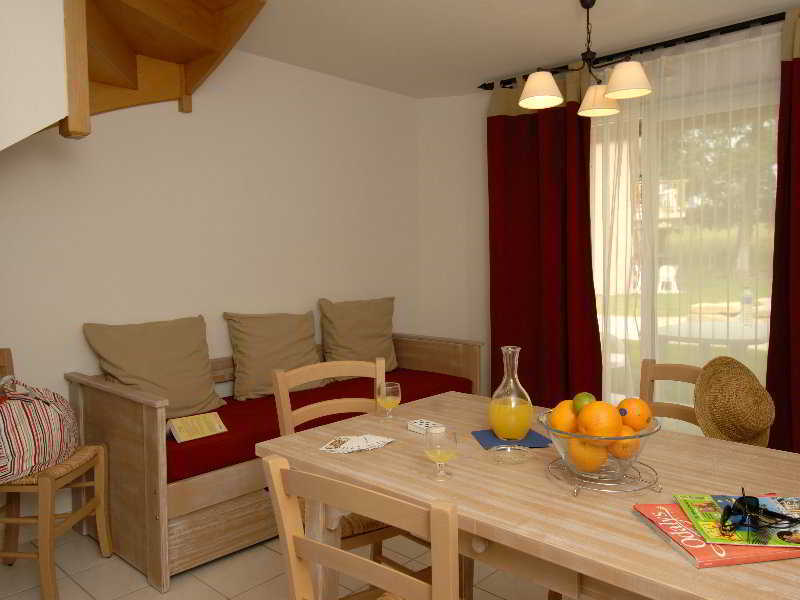 Residence Odalys Le Hameau Du Lac Rignac  エクステリア 写真